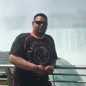 Meet your Posher, Muñeco